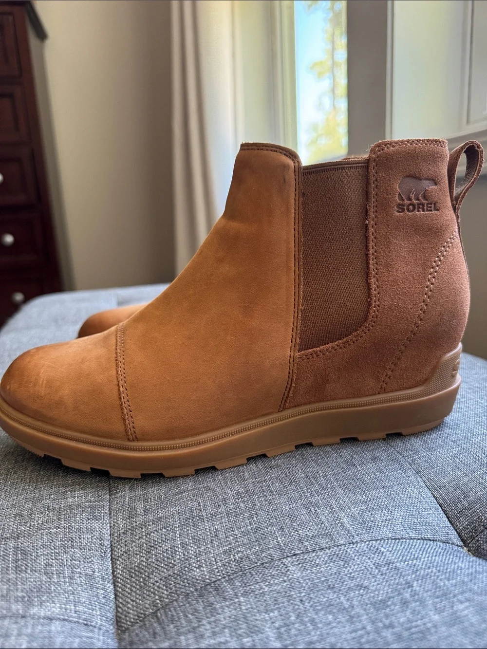 Sorel Tan Women's Chelsea Ankle Boots